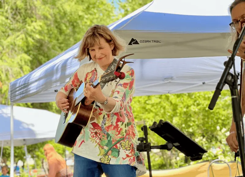 Guitarist on Main Stage